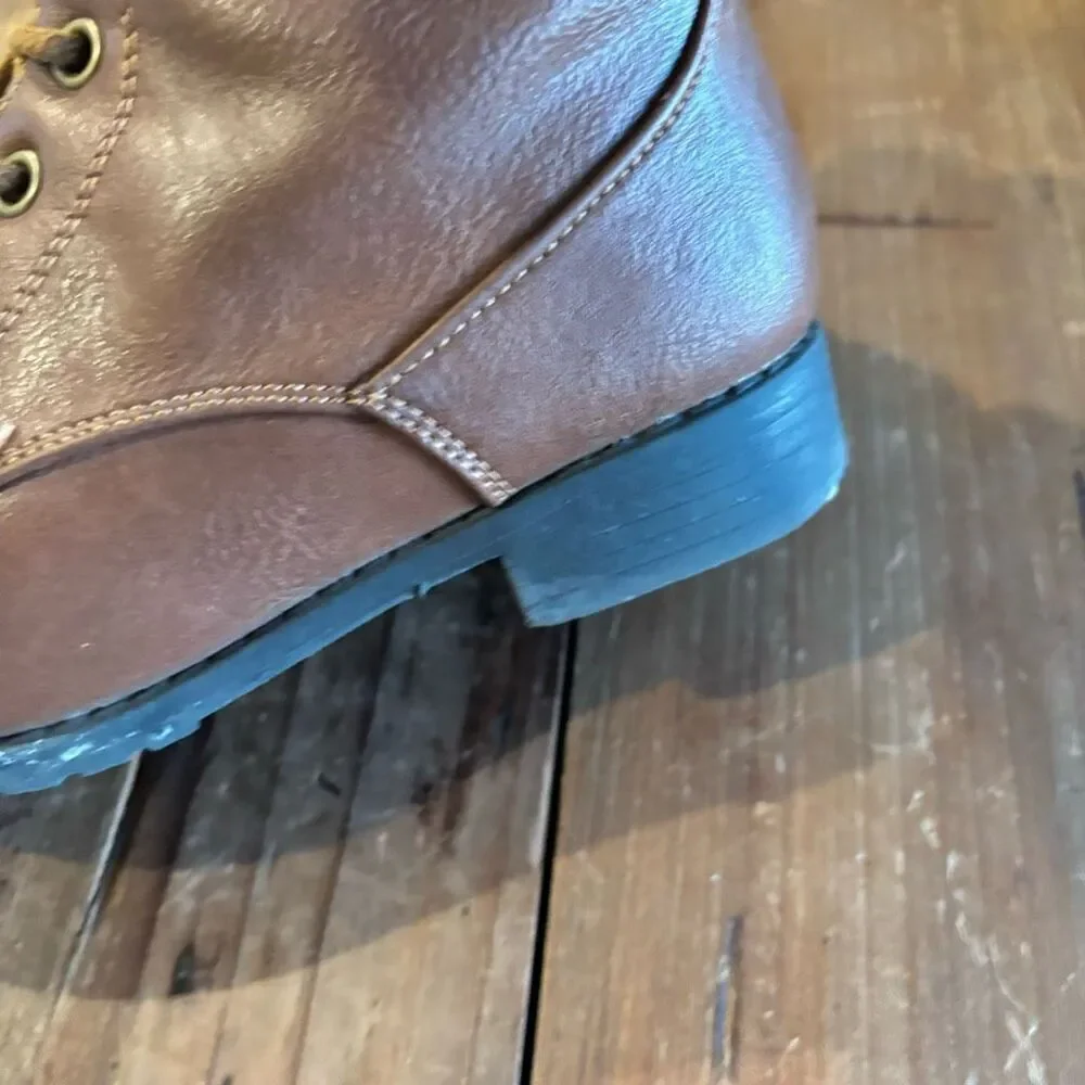 Link Brown Lace Up Ankle Bootie Side Zip Size 10
